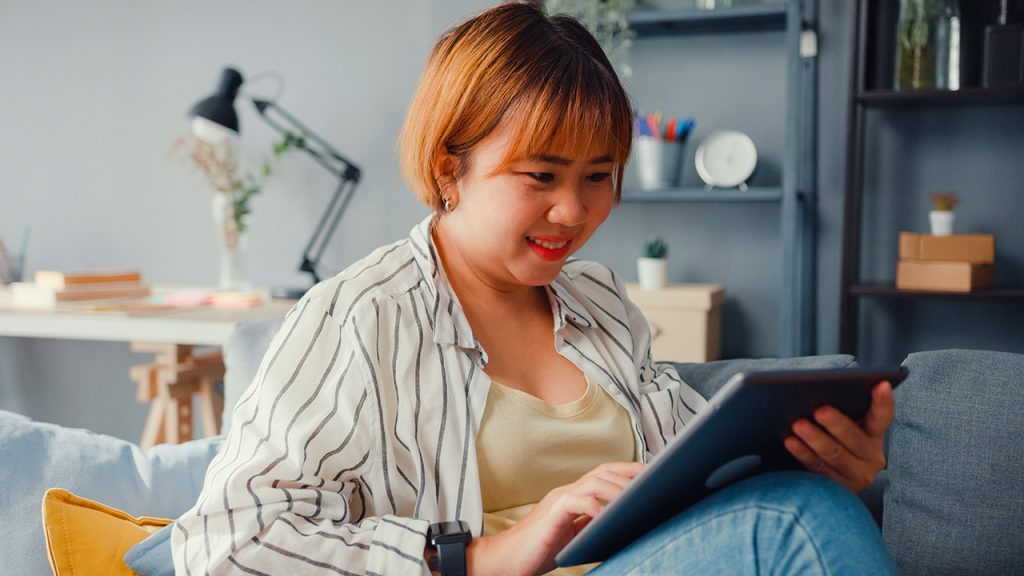 How to Make Money as a Life Coach: 10 Ways Coaches Earn While Helping Others