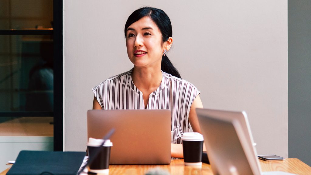 HoneyBook vs. Paperbell: CMS Comparison for Life Coaches