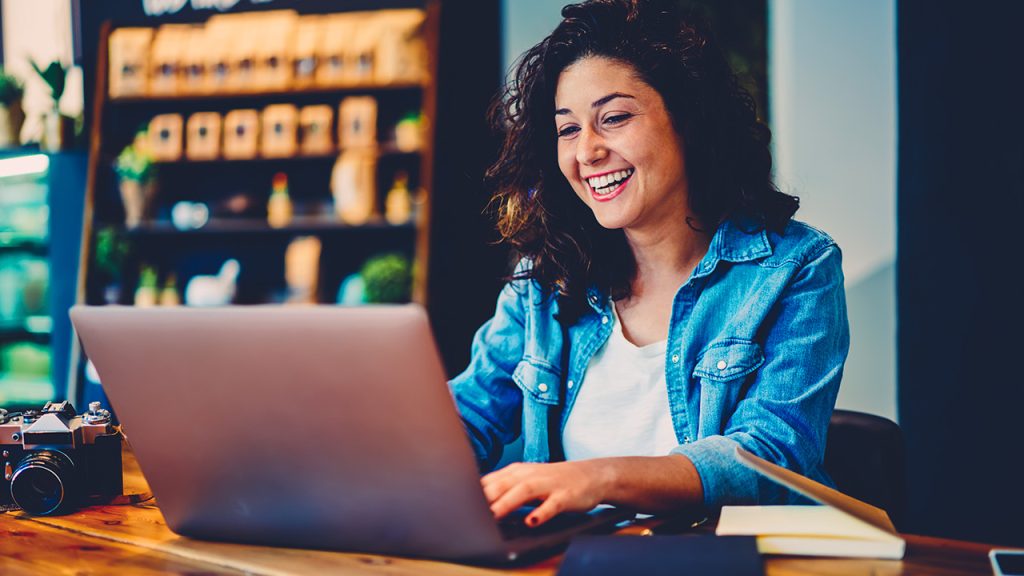 A Coach’s Guide to the Free Discovery Call: What to Say and What to Ask