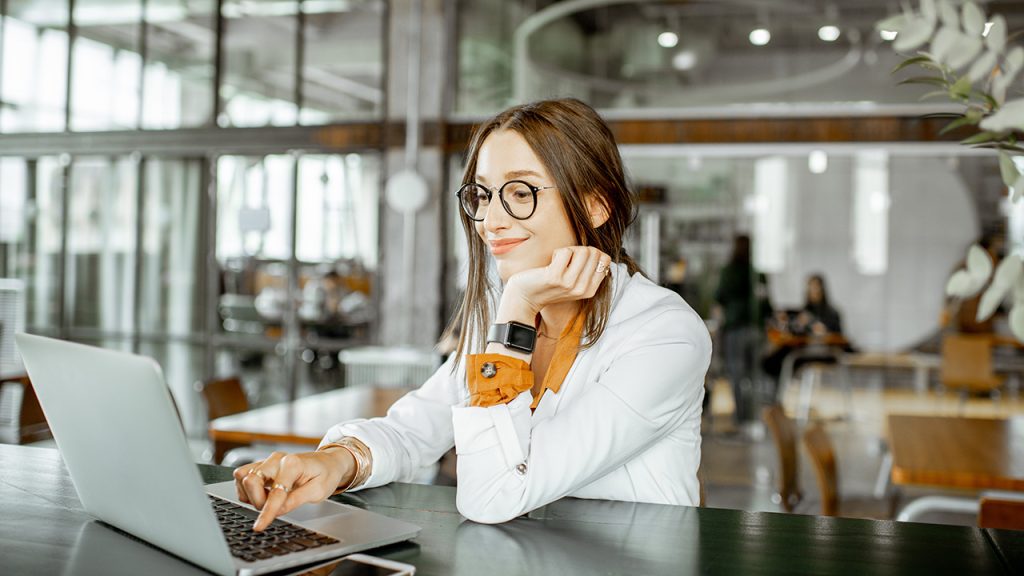 How to Create and Launch a Signature Life Coaching Program 