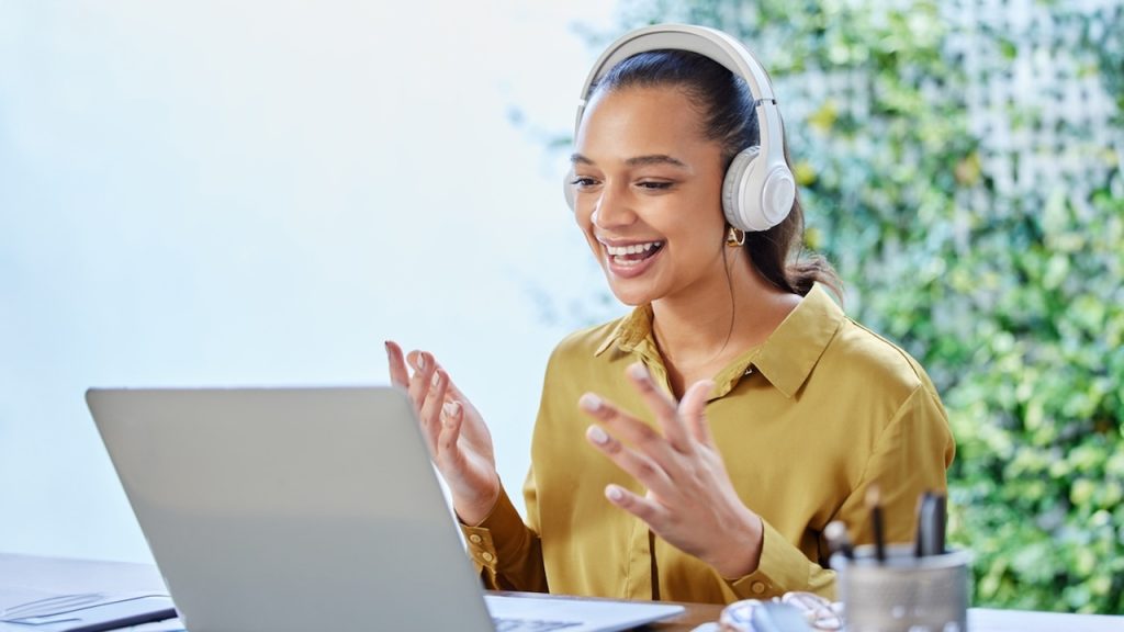 Webinar Platforms for Coaches: The Best Software for Live or Evergreen Webinars